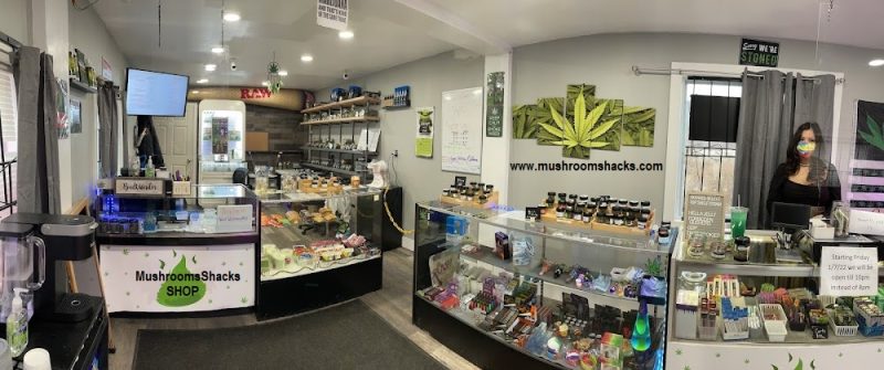https://www.mushroomshacks.com/, shop